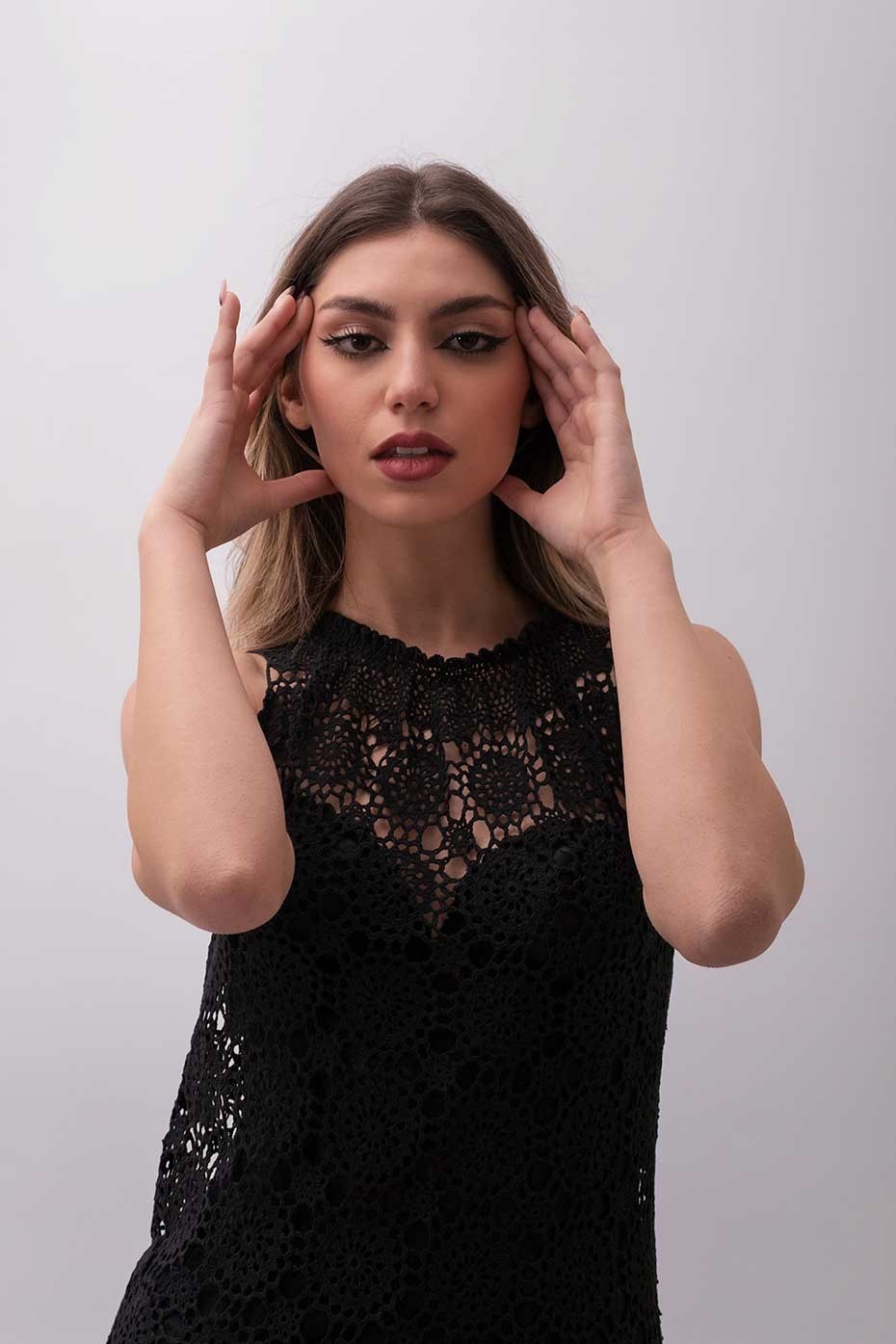 Abito lungo a sirena fatto a mano ad uncinetto...