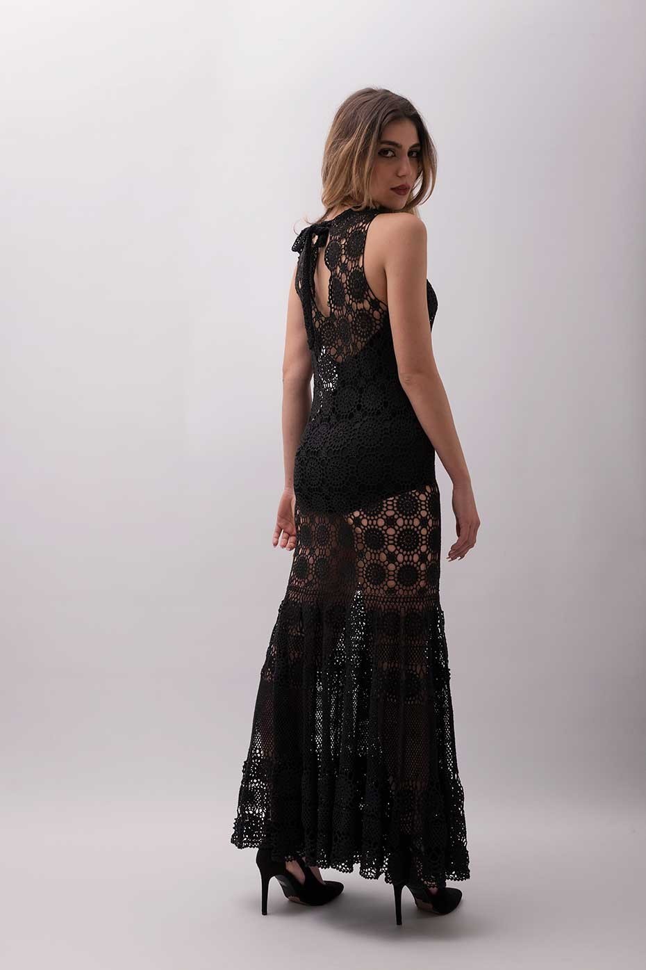 Abito lungo a sirena fatto a mano ad uncinetto...