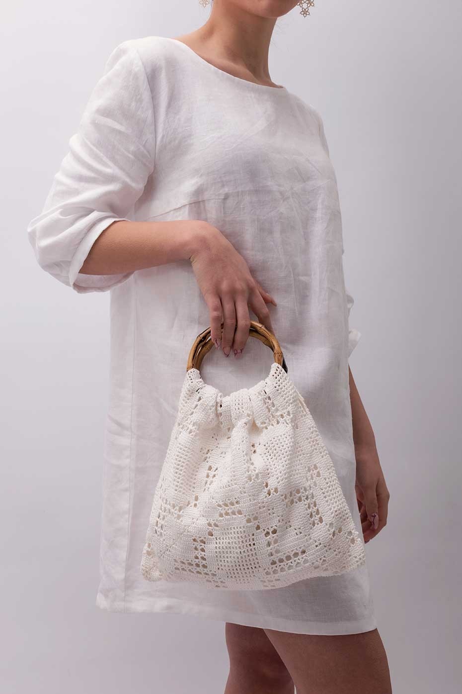 Borsa fatta a mano ad uncinetto manici in bambù...