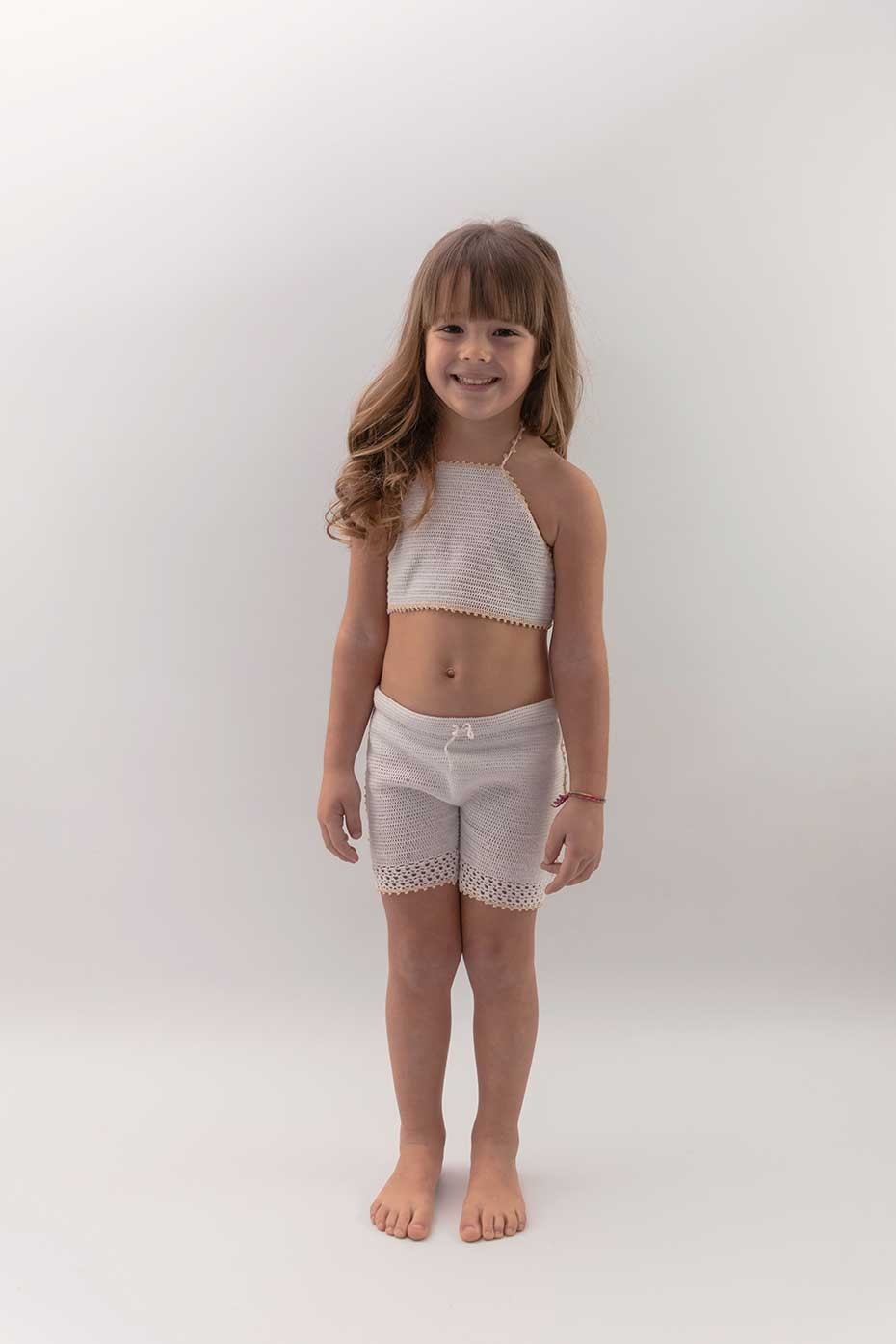 Completo top e pantaloncino fatto a mano ad...